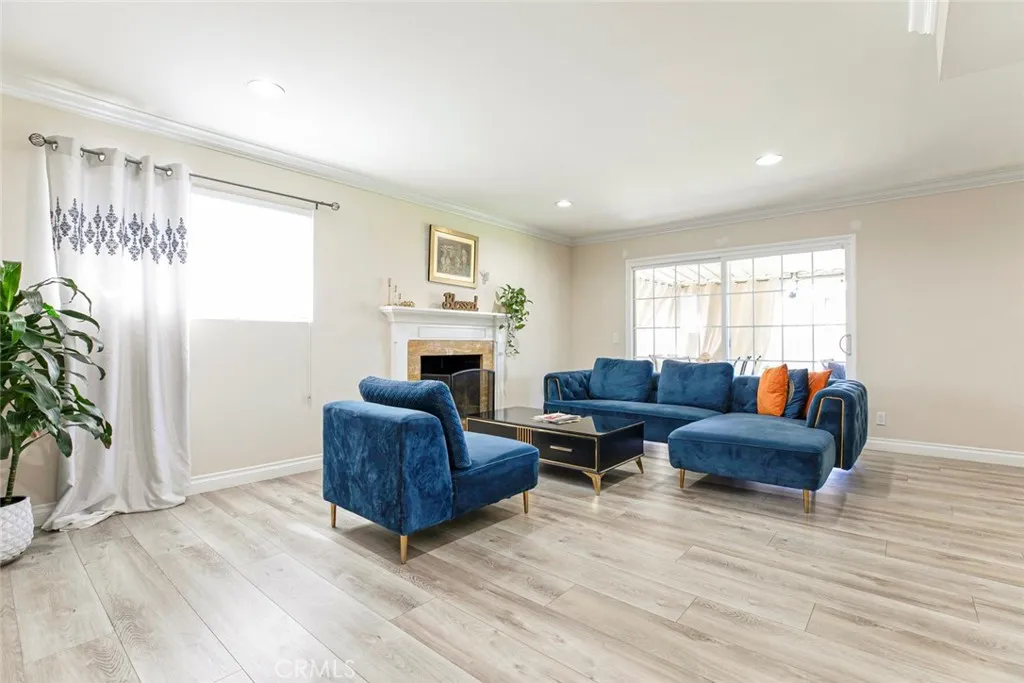 8673 Herrick Avenue, Sun Valley, California 91352 home-pic-9